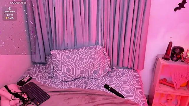 Velvet_Roseee webcam