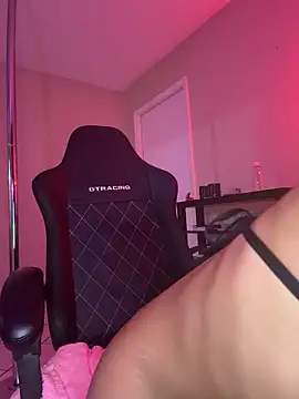 Kiki_hammyy webcam