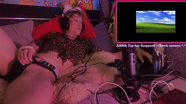 Stray_Kitty live sex cam