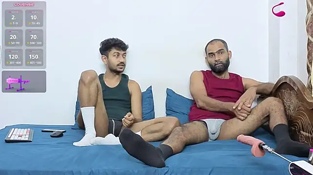 DesiDaddyandSon webcam