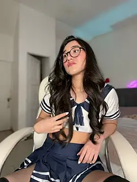 julieta_jhonss live cam on StripChat