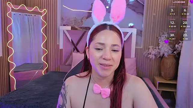 ANNE_TAY1