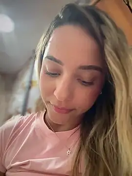 missbella_ Live Webcam on Stripchat