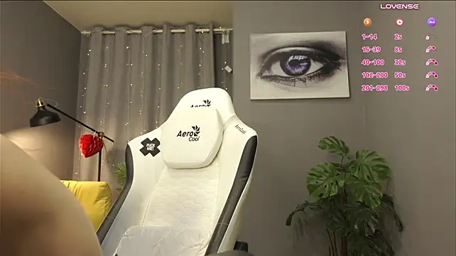 megany (F young) - topless boobs bouncing show  ;)