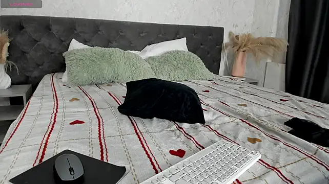 erika_noir (F teen) - Take off stockings