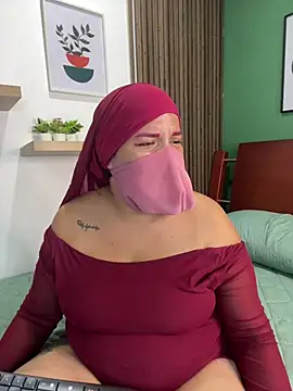 lucy_liuu (F young) - show boobs