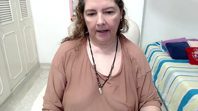 leonela_69