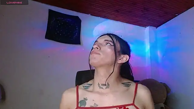 Scarlett_crastrawberry