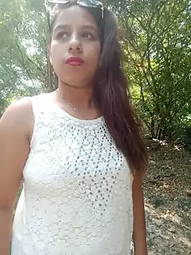 hot-punjabi-couple