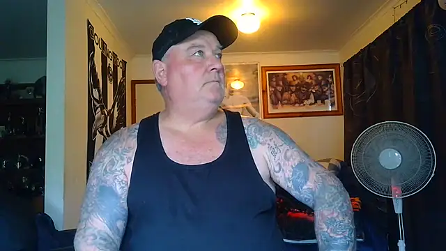 KINKYBLUEYES69