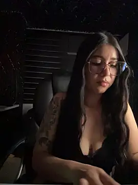 Sienna_Rose_LS live cam on StripChat