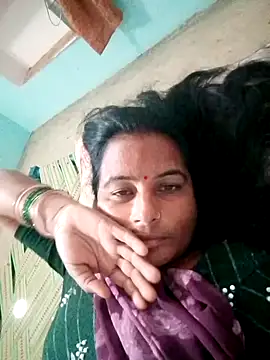 Suhani_hot12 Momentaufnahme des Live-Raums auf Stripchat