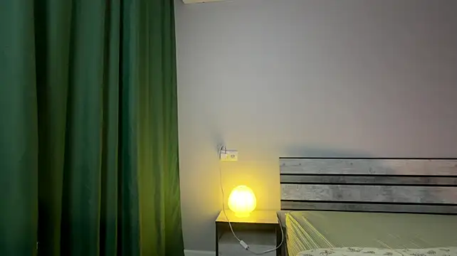 FranciscaMordhorst live cam on StripChat
