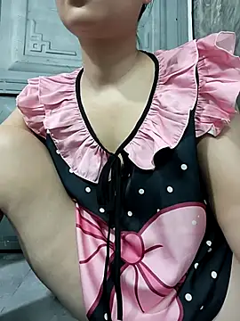 _miu__love_ live cam on StripChat