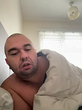girthyplaster34 live cam on StripChat