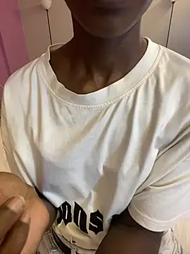 OBAIVOR live cam on StripChat