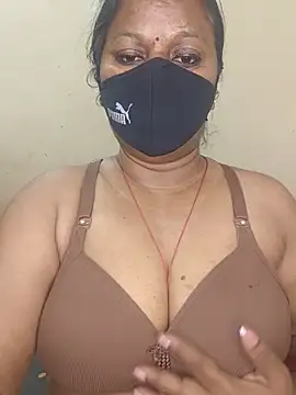 MISS-LOVEV live cam on StripChat