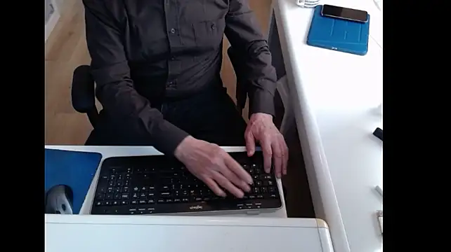 dutchpornking live cam on StripChat