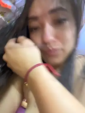 HollyAngel2 live sex cam