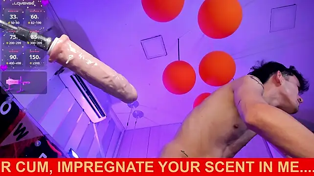 ValentinoMoreti live cam on StripChat