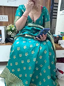 OneLifeBabby live cam on StripChat
