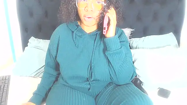 BootyClitQueen webcam