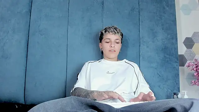 Megan_Thompson_ webcam