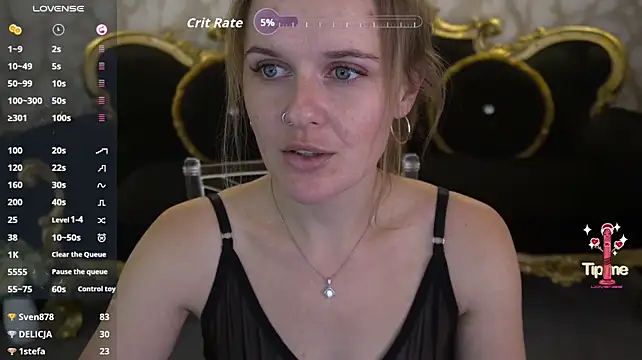 MaribelRiverr_ live cam on StripChat