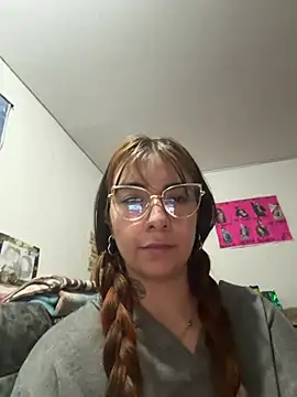 arilynn_ live cam on StripChat