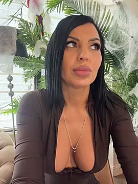 ReynaMorel live cam on StripChat