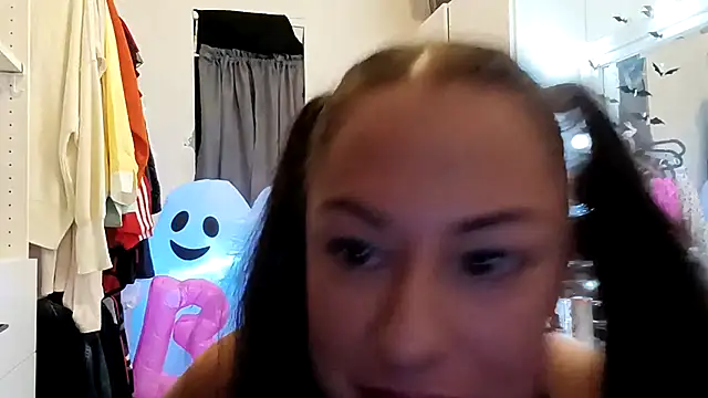 Nicocousf live cam on StripChat