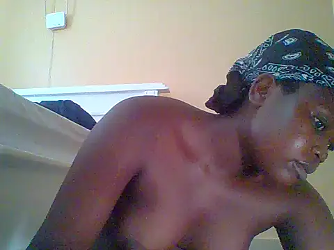 Sexybev live cam on StripChat