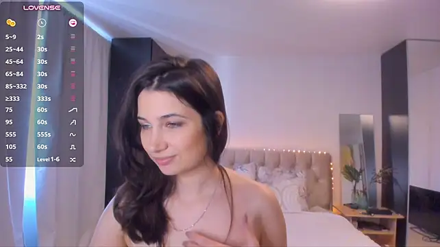 Carina_E live cam on StripChat