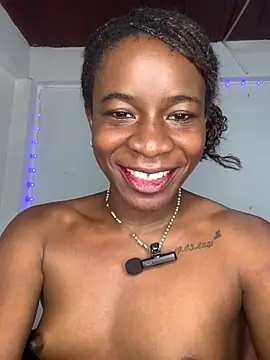 Ebonybaby777 live cam on StripChat