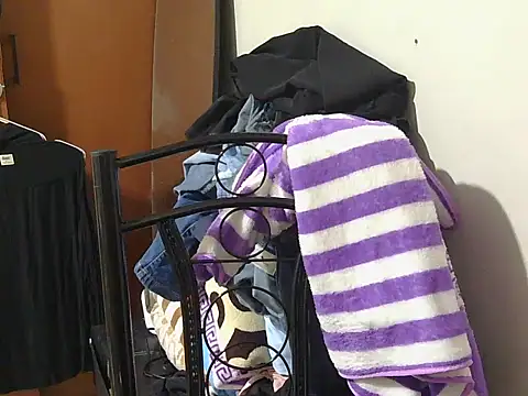 stellar0111 live cam on StripChat