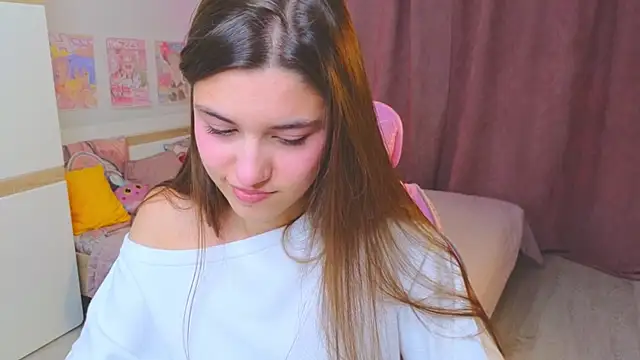 Arianaaallens_ live cam on StripChat