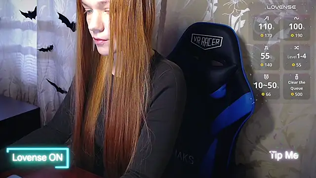 Charm-Doll live cam on StripChat