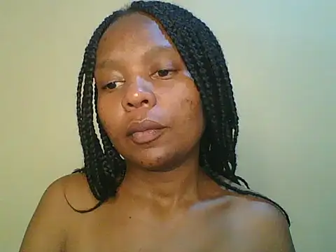 Pretty_mellah live cam on StripChat