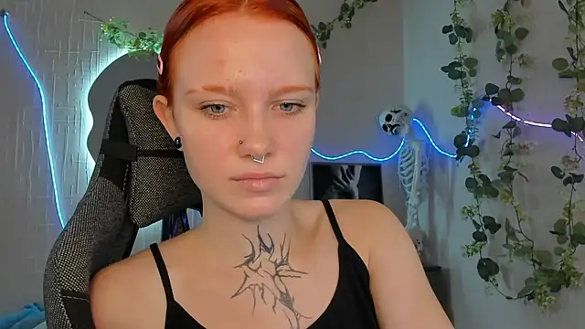 Elastikisss live cam on StripChat