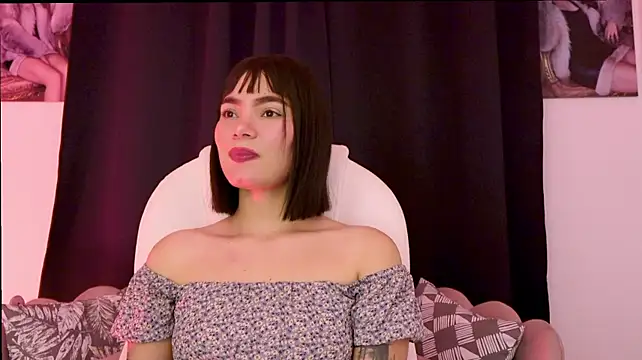 Dakotacollis live cam on StripChat