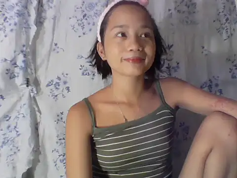 Asianpinay_Skinny1818 live cam on StripChat