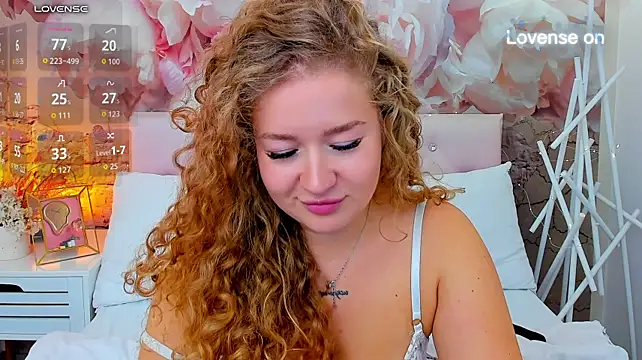 CassiRide live cam on StripChat