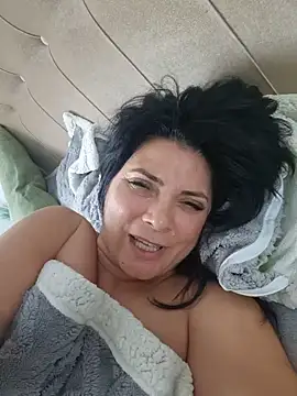 MadameVelvet1 live cam on StripChat