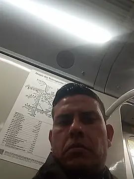 tonytroyano live cam on StripChat