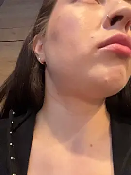 Holly_Play