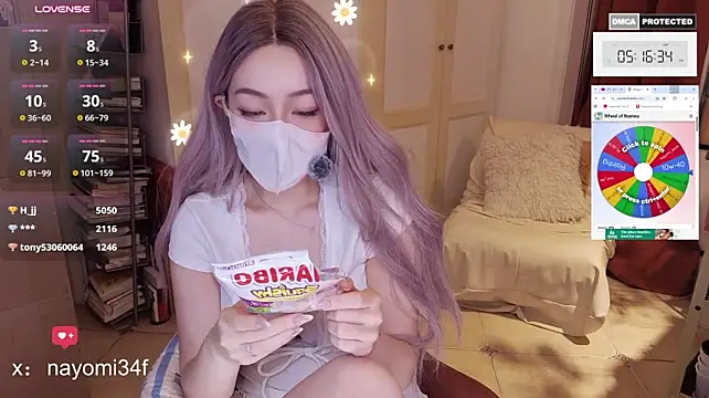 nayomi_34f
