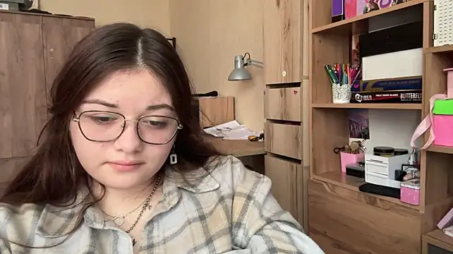 ArianaHowk live cam on StripChat