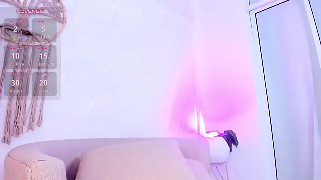 Ginni_charlotte