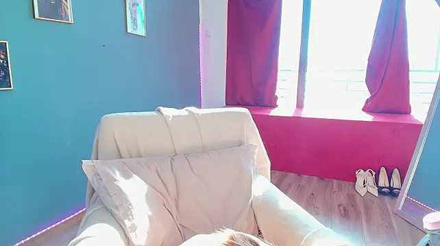 GlowingBlondie