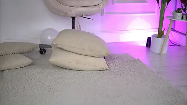 EvorahNoir live cam on StripChat